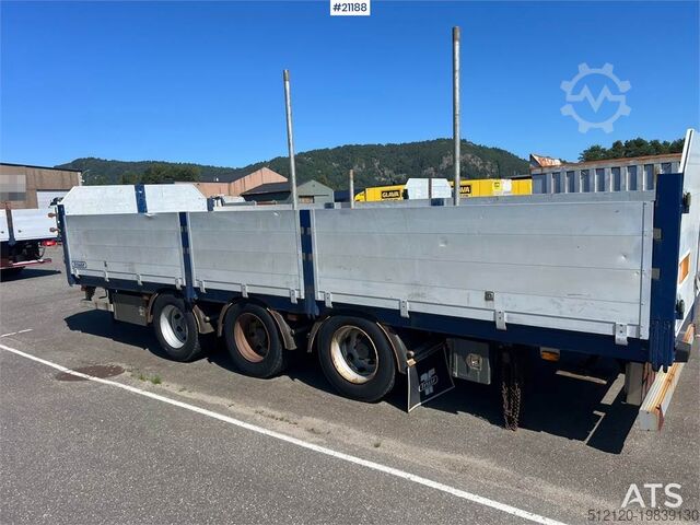 Flatbed Tyllis 3 axle Flatbed trailer w/ foldable side doors