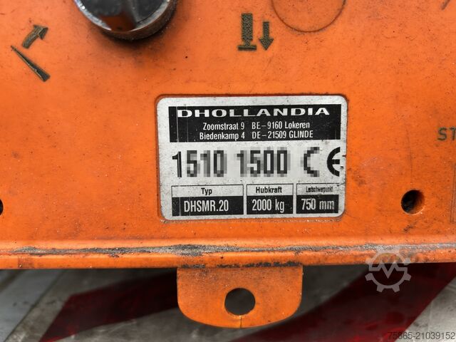 Box body Kögel S 24 / Box / Loadlift 2000 kg / Lift axle / APK...