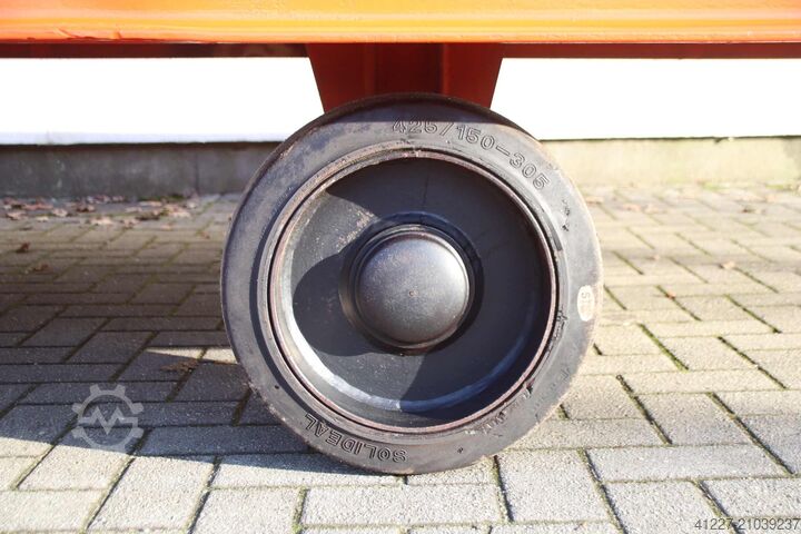 Heavy-duty transport vehicle 16 tons Plan 10  6005/2000/H710 mm