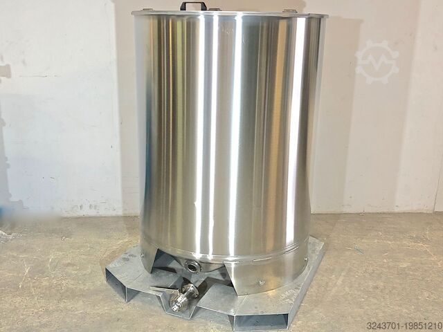 Edelstahlbehälter 304 – 1213 L ARSILAC