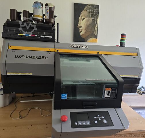 UV Digitaldruckmaschine für Handyhüllen Mimaki UJF-3042 MkII e