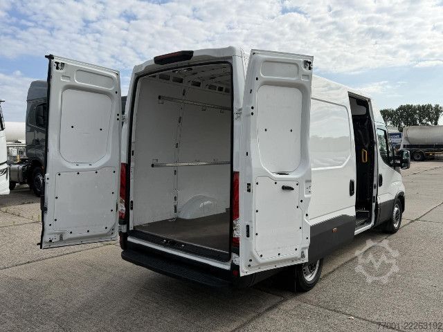 Panel van IVECO 35S16V Klima / Radio / PDC