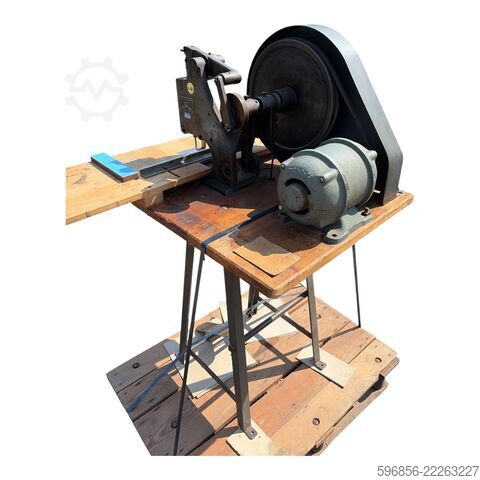 Constantin Hang 103 LOK foot-operated punch with electric drive Wykrawarka nożna Constantin Hang 103 LOK z napędem elektrycznym Wykrawarka nożna Constantin Hang 103 LOK z napędem elektrycznym