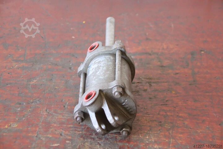 Hydraulikzylinder unbekannt Hub 75 mm