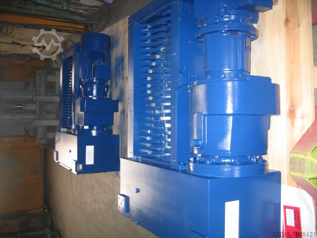 Animal bone crushing Mercodor ZM 52