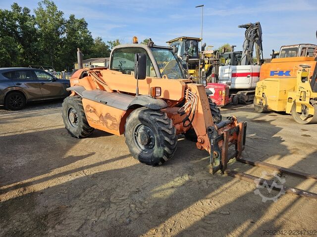 Telescopic loader Manitou MT 532