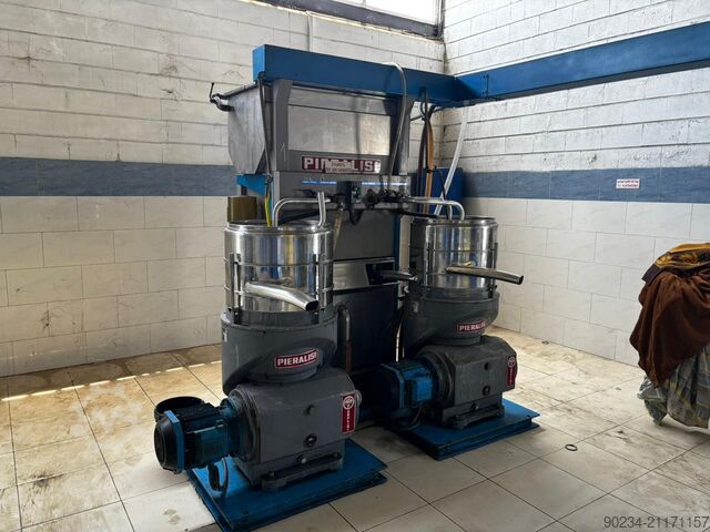 Olivenöl-Produktionslinie mit einer Kapazität von 7 Tonnen/Stunde PIERALISI 7 TPH