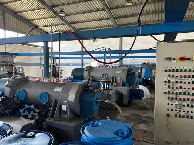 Olivenöl-Produktionslinie mit einer Kapazität von 7 Tonnen/Stunde PIERALISI 7 TPH