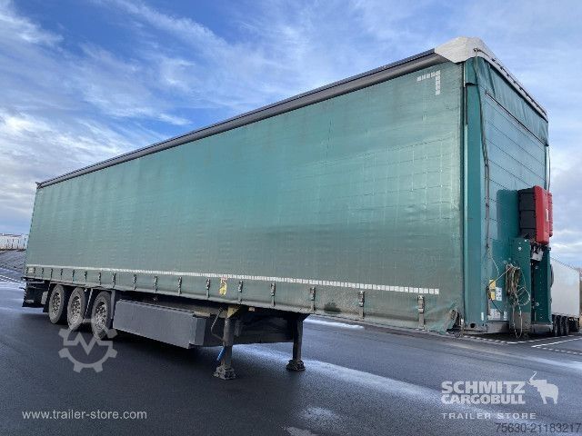 Auflieger mit Pritsche & Plane Schmitz Cargobull Semitrailer Curtainsider Coil