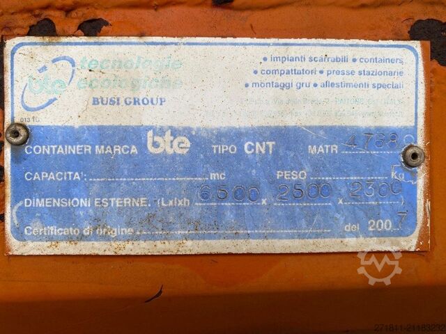 Abrollcontainer  CONTAINER SCARRABILE USATO A CIELO APERTO CON GRU