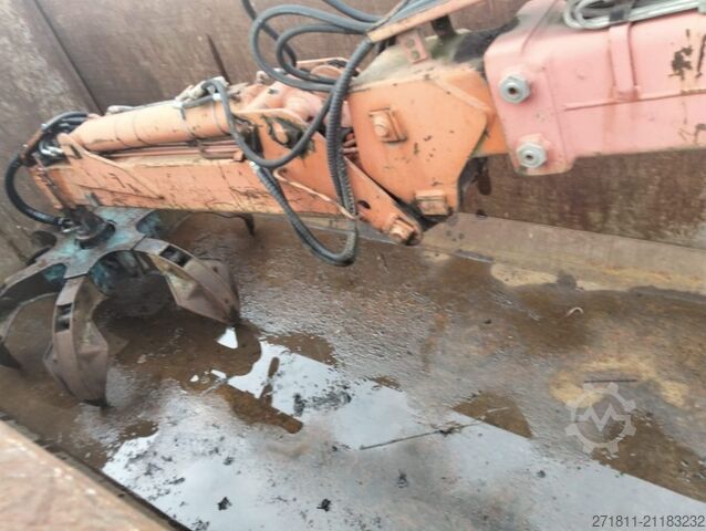 Abrollcontainer  CONTAINER SCARRABILE USATO A CIELO APERTO CON GRU