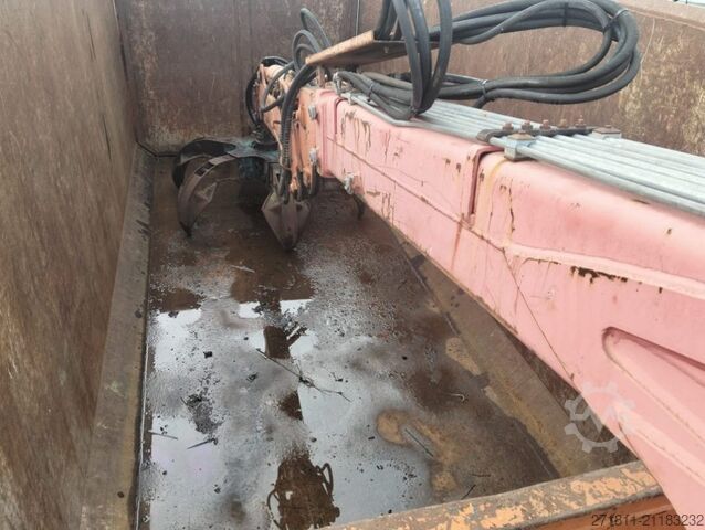 Abrollcontainer  CONTAINER SCARRABILE USATO A CIELO APERTO CON GRU