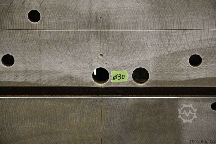 Aufspannwinkel mit T Nuten unbekannt 1667/1000/H1400 mm