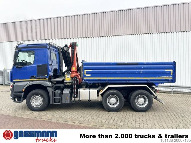Kipper LKW Mercedes-Benz Arocs 2643 K 6x4, Kran Palfinger PK13001-K B, Funk