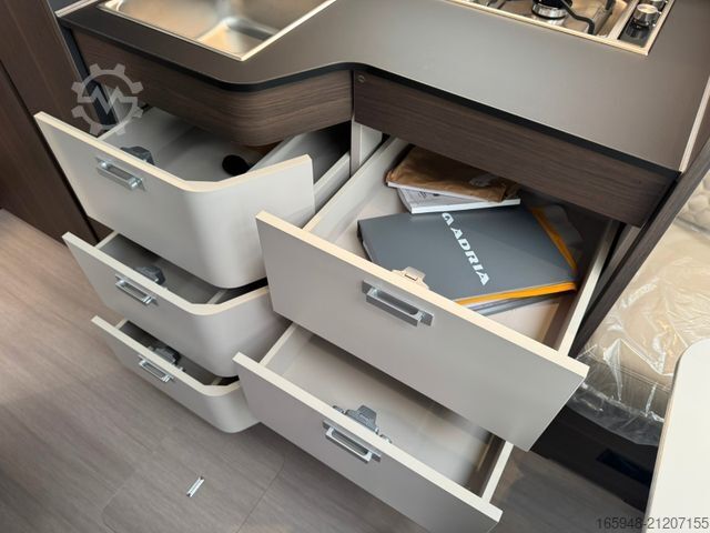 Teilintegriertes Wohnmobil ADRIA Coral Supreme 670 DL | Automatik*Safety Plus*