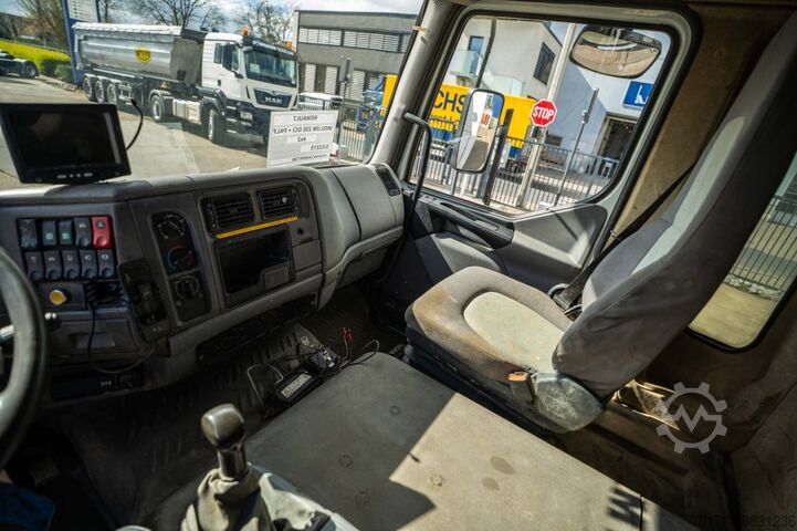 Open body RENAULT MIDULM 220 DCI - PAFLINGER PK 6001