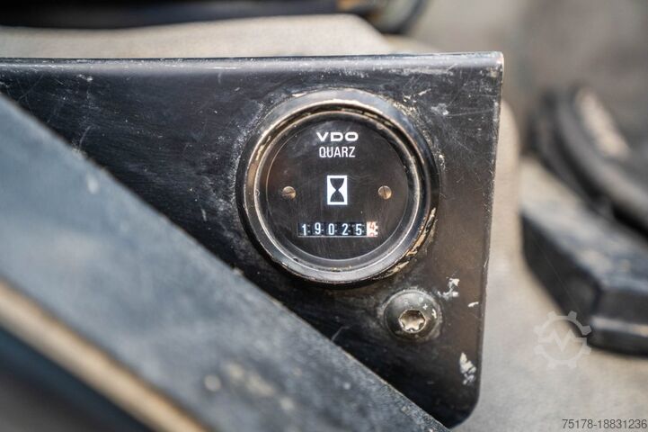 Open body RENAULT MIDULM 220 DCI - PAFLINGER PK 6001