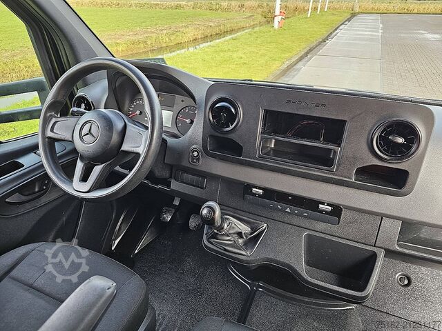 Koffer MERCEDES-BENZ SPRINTER 316 Bakwagen Laadklep!