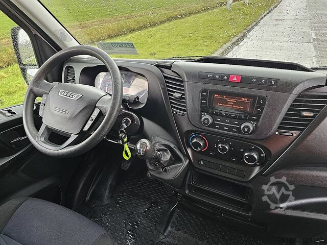 Koffer IVECO DAILY 35S18 Bakwagen Deuren XL!