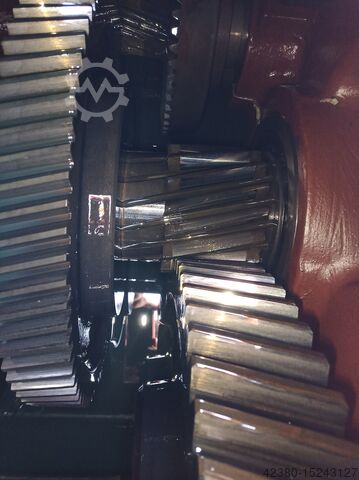 Industriegetriebe Kegelstirnradgetriebe Flender ASUG PENIG TGL 21815 10LA0-280/400x200