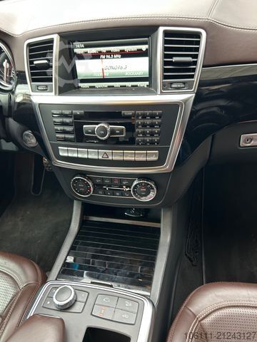 Pick-up MERCEDES-BENZ ML 63 AMG Designo/Bang/Olufsen/Pano/Alcantara