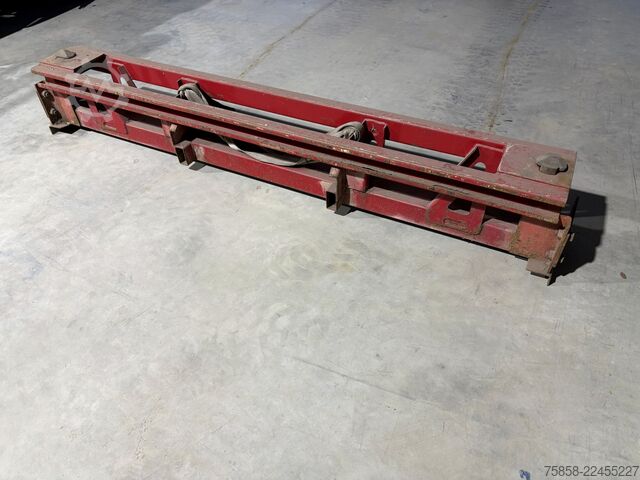 Low loader semitrailer sonstige Ausgleichsbock für gekröpften Tieflader