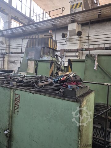 Zahnrad-Abwälzfräsmaschine VEB ZFWZ 2000-20/II