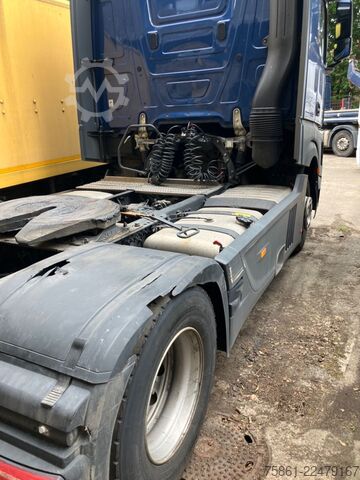 Standard SZM MERCEDES-BENZ 1845 big space