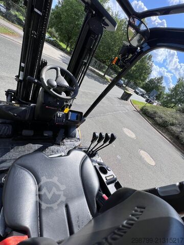 Diesel Forklift Hyundai 30D-9V