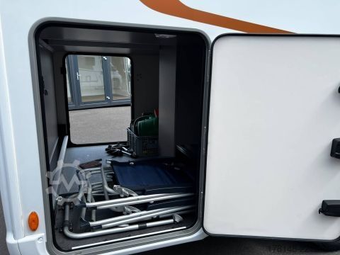 Teilintegriertes Wohnmobil Bürstner Lyseo TD 727 G