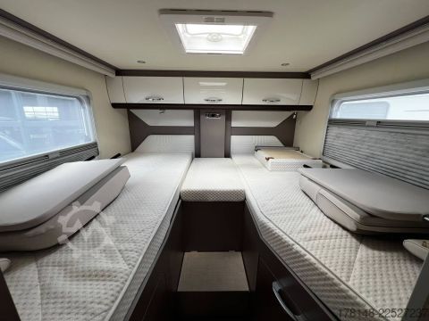 Teilintegriertes Wohnmobil Bürstner Lyseo TD 727 G
