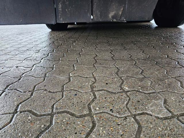 Garbage truck MERCEDES-BENZ 2629 2 Kammern, Euro 6 Filter, Faun 22 cbm