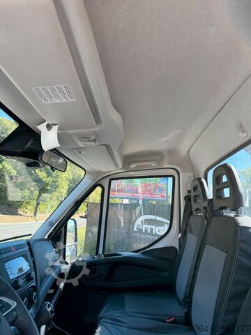 Autokranwagen IVECO Daily 72-180 Meiller Kipper Kran 10m FUNK AHK