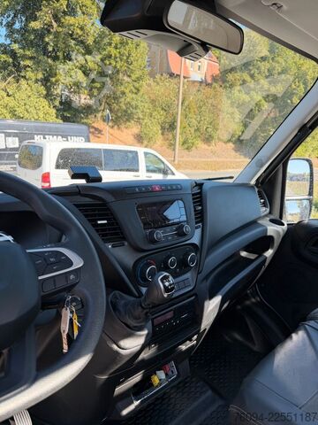 Transporter mit Kipper IVECO Daily 72-180 Meiller Kipper Kran 10m FUNK AHK