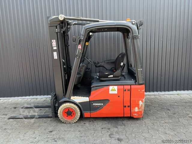 Electric 3-wheel forklift Linde E16-02