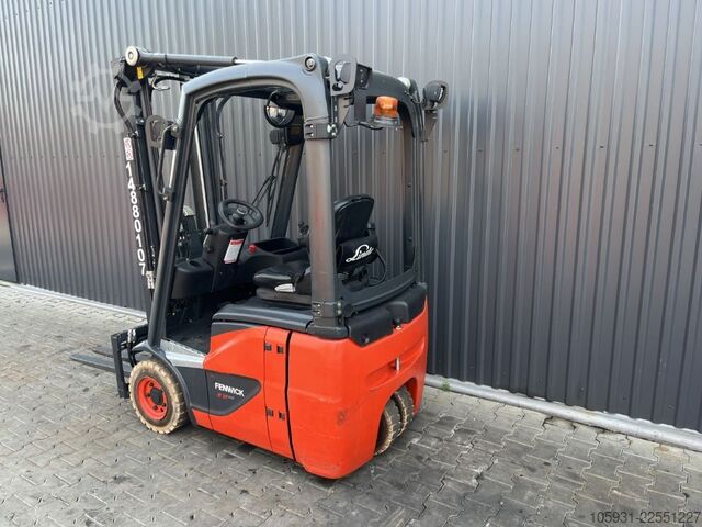 Electric 3-wheel forklift Linde E12-02