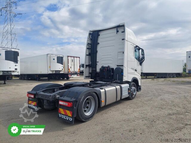 Standard tractor unit VOLVO FH 500 Globetrotter XL