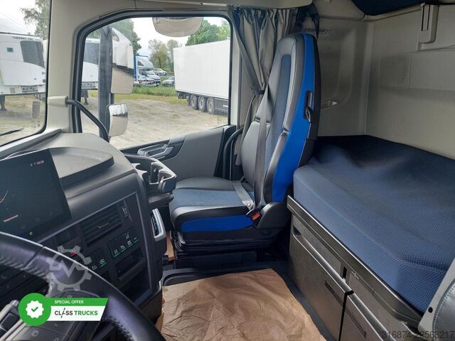 Standard tractor unit VOLVO FH 500 Globetrotter XL
