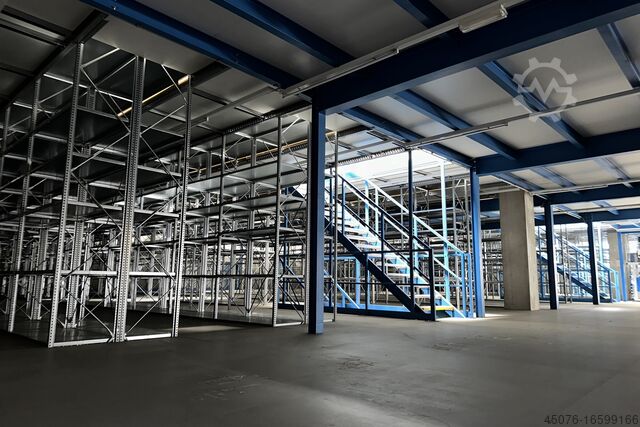 Lagerbühne 2500m² 2-stöckig Stow 