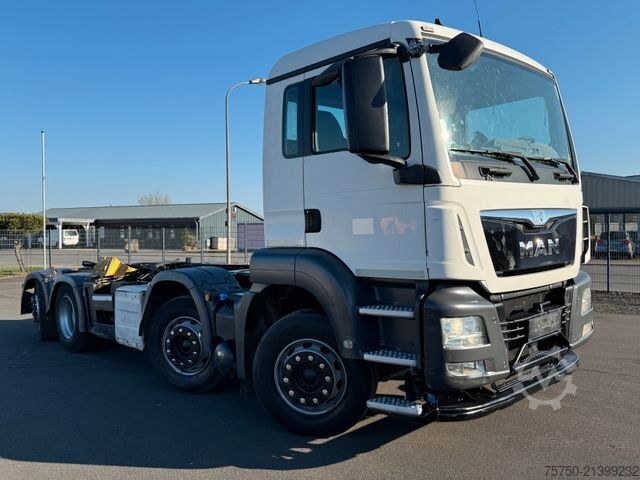 Truck chassis MAN TGS 35.360 8x2-6 BL Fahrgestell