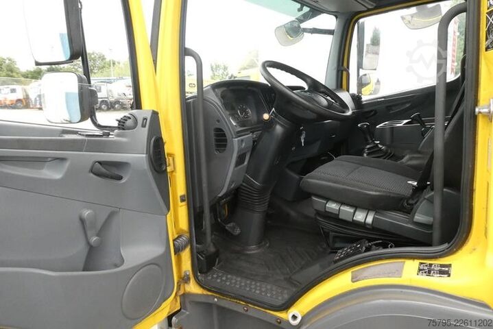 Transporter mit Koffer MERCEDES-BENZ Atego 816 BL Möbelkoffer