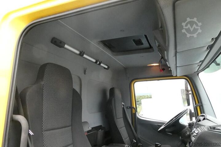 Transporter mit Koffer MERCEDES-BENZ Atego 816 BL Möbelkoffer