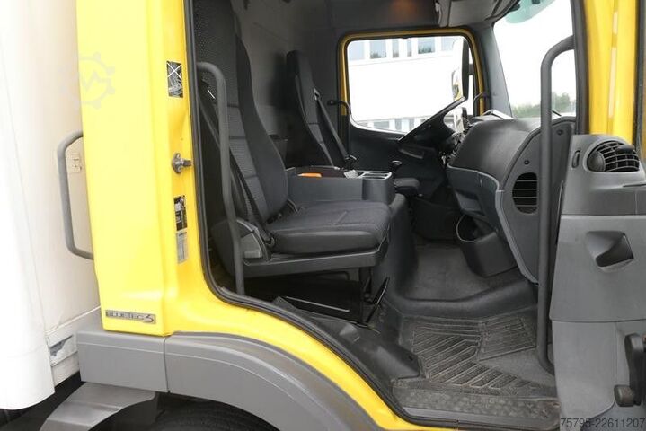Transporter mit Koffer MERCEDES-BENZ Atego 816 BL Möbelkoffer