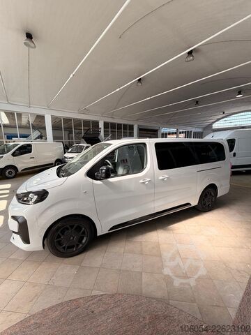Van with seats FIAT ULISSE