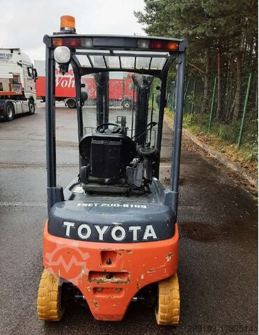 Hochhubwagen Toyota Traigo 48-8FBM20T Elektro 2t