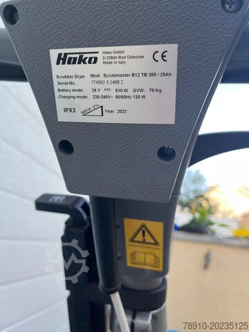 Floor scrubber machine Hako Scrubmaster B12