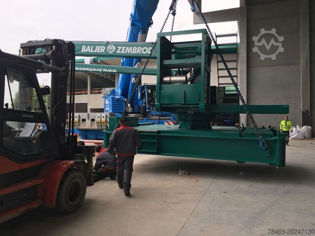 Umschlagbagger / Schwerlastkran Baljer & Zembrod OBX V-8