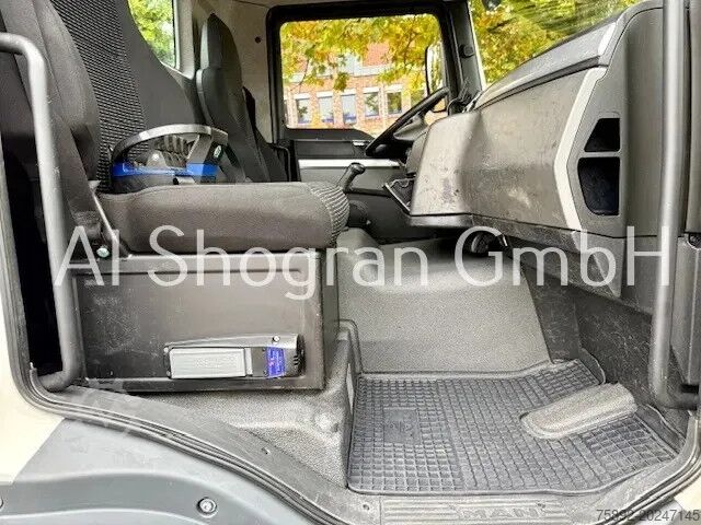 3-sided tipper MAN TGL 12.250 Kipper Mit Kran HMF 1020-K2 Funk/Eu6