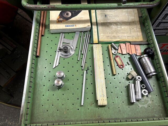 Lead and feed screw lathe TONGIL TIPL 45 P 400 x 600