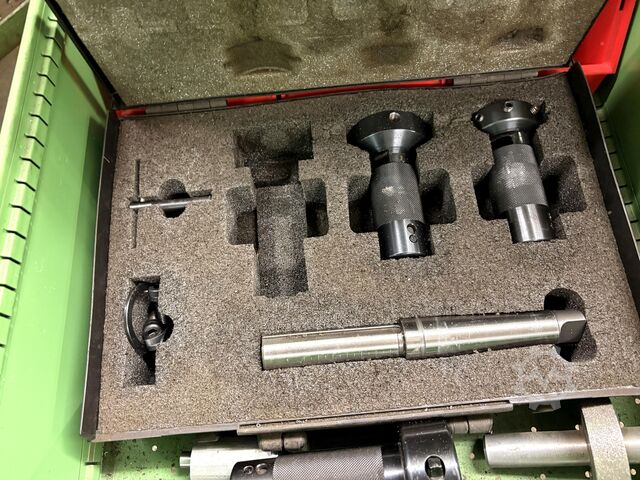 Lead and feed screw lathe TONGIL TIPL 45 P 400 x 600